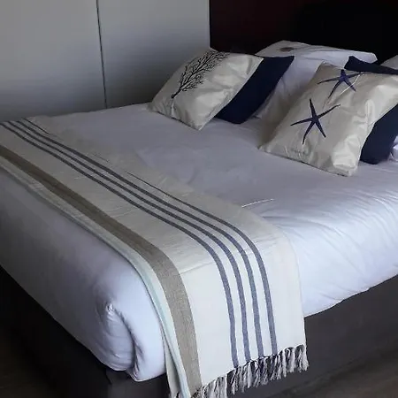 Les Hydrangeas Hotel
