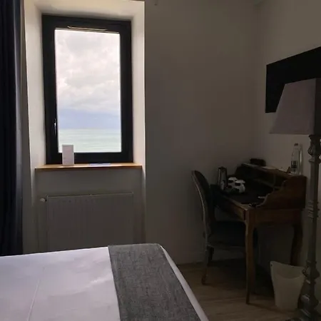 Les Hydrangeas Hotel
